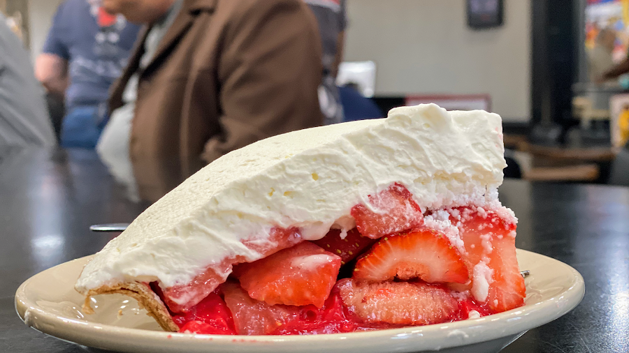 Strawn's Eat Shop — real photo from Google
